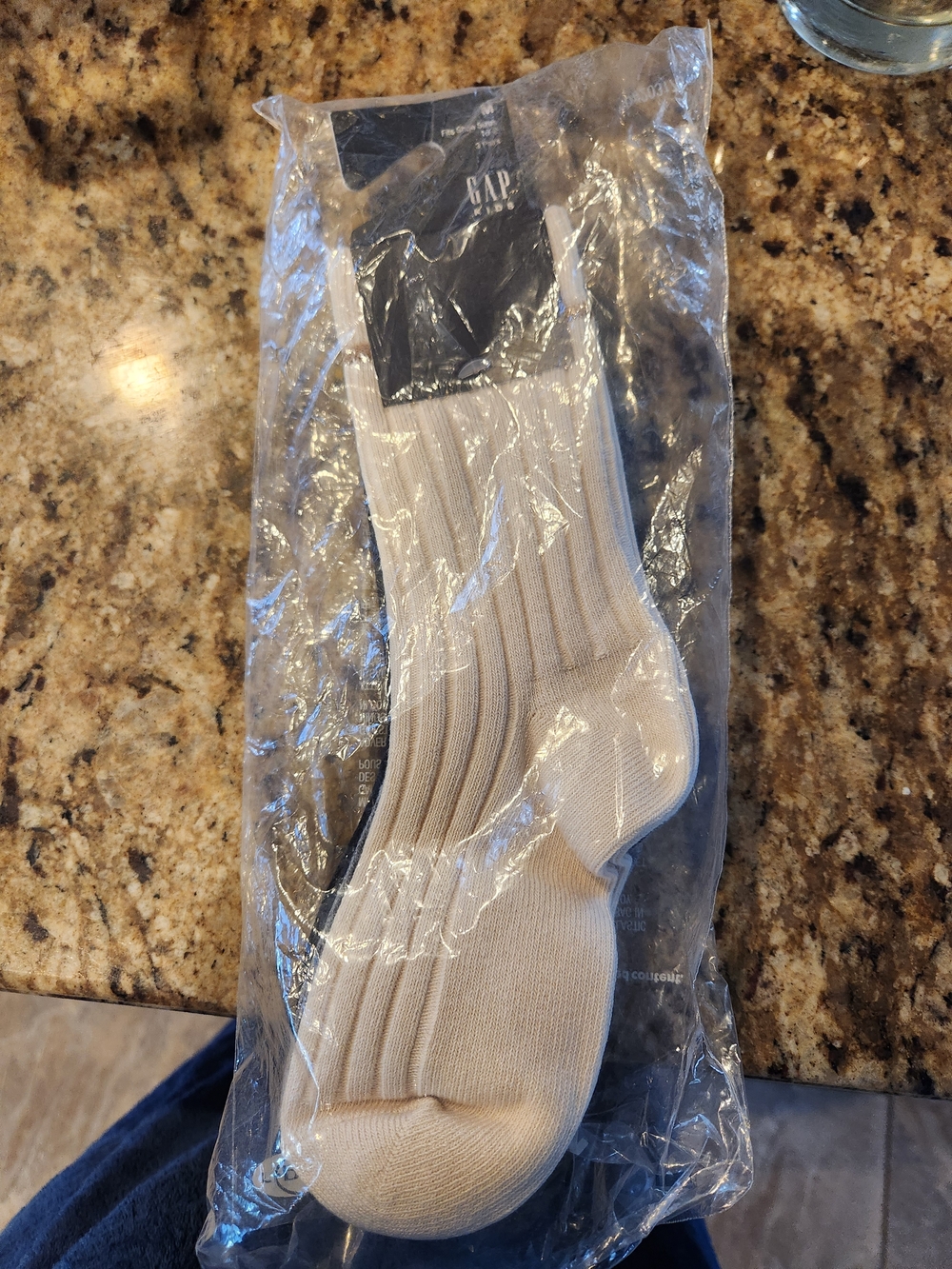 GAP Kids Ribbed Crew Socks in Beige/black/gray